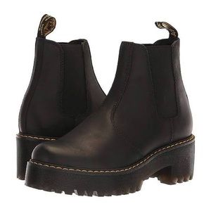 Dr. Marten’s Black Rometty Wyoming Leather Platform Chelsea Boots